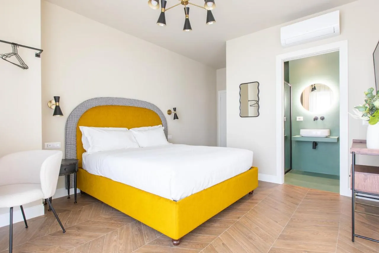 Daplace - Corso Sempione Suites Milão