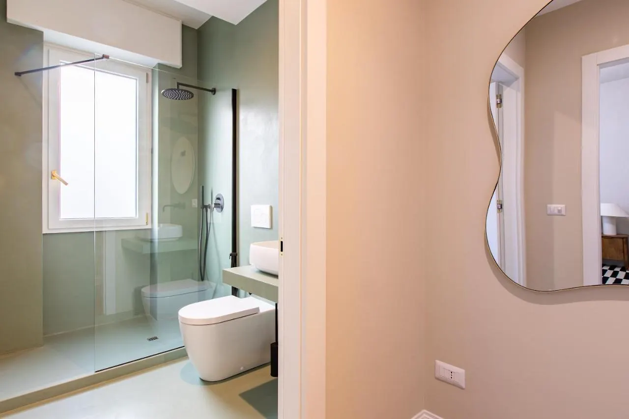 Casa de hóspedes Daplace - Corso Sempione Suites Milão