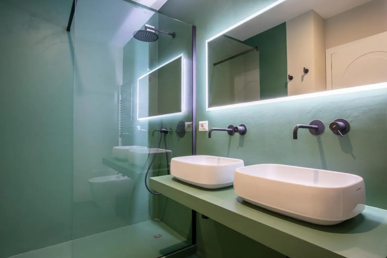 Daplace - Corso Sempione Suites Milan