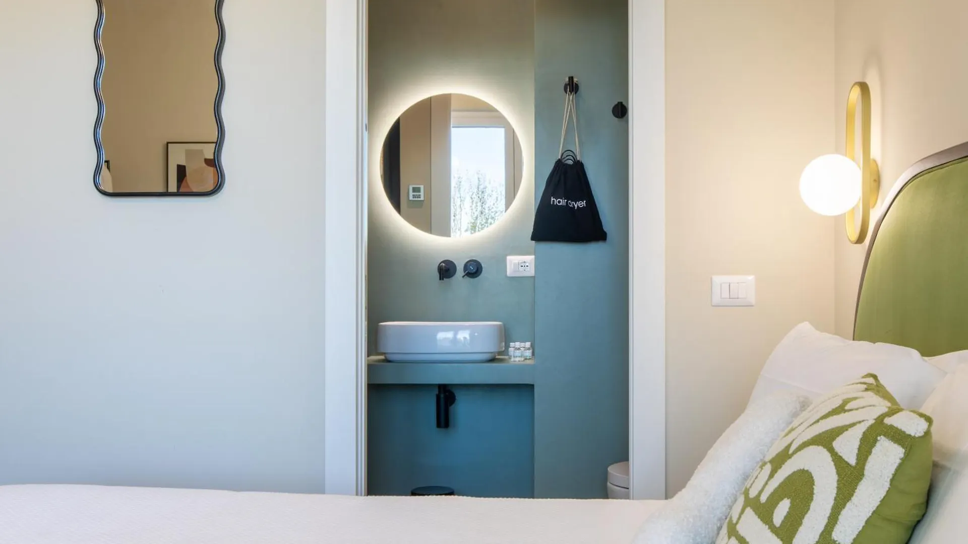Daplace - Corso Sempione Suites Milan