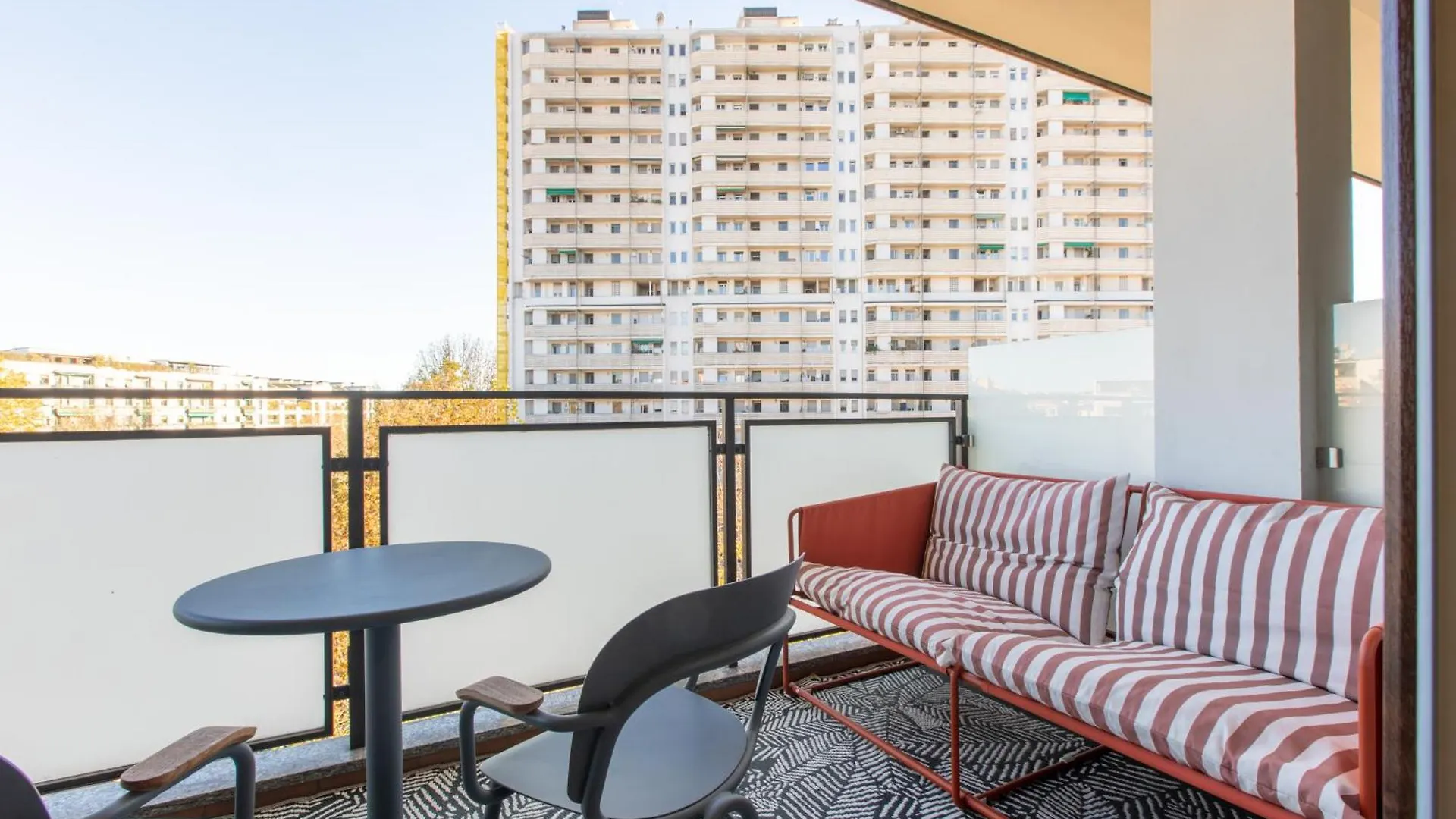 Daplace - Corso Sempione Suites Milão Itália