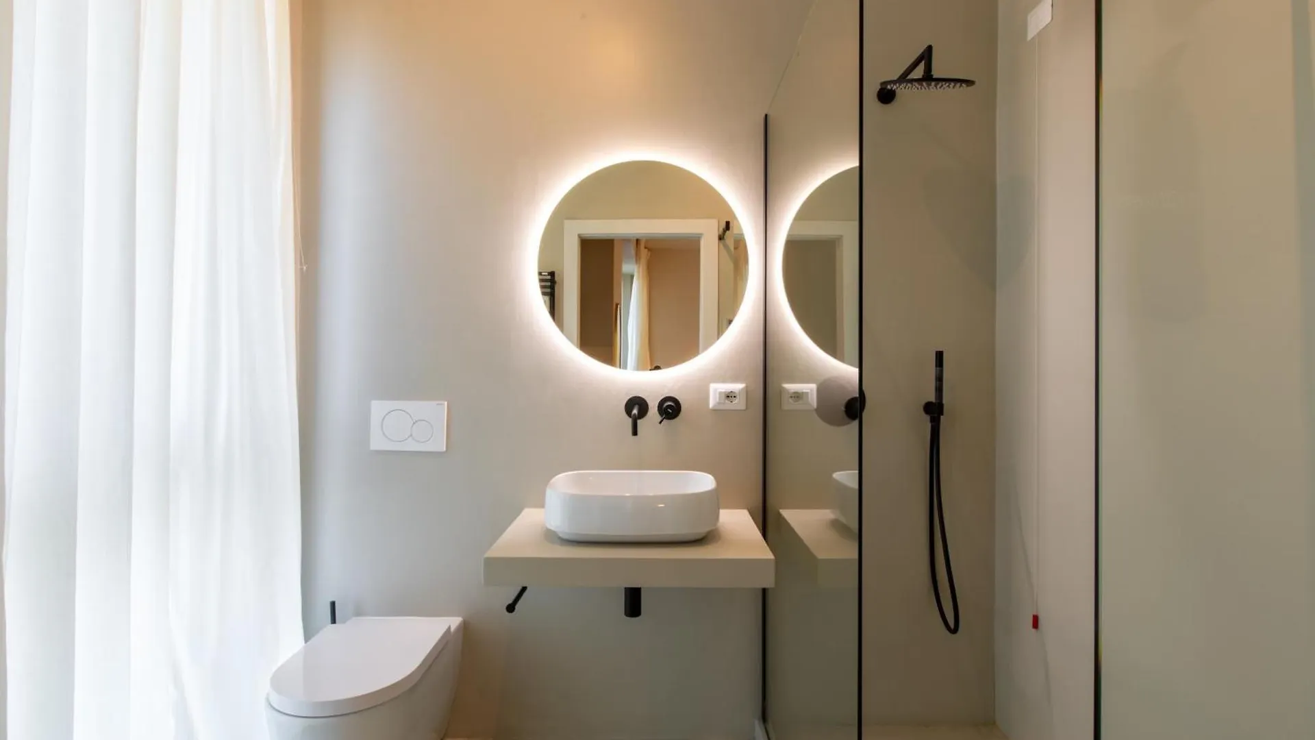 Guest house Daplace - Corso Sempione Suites Milan