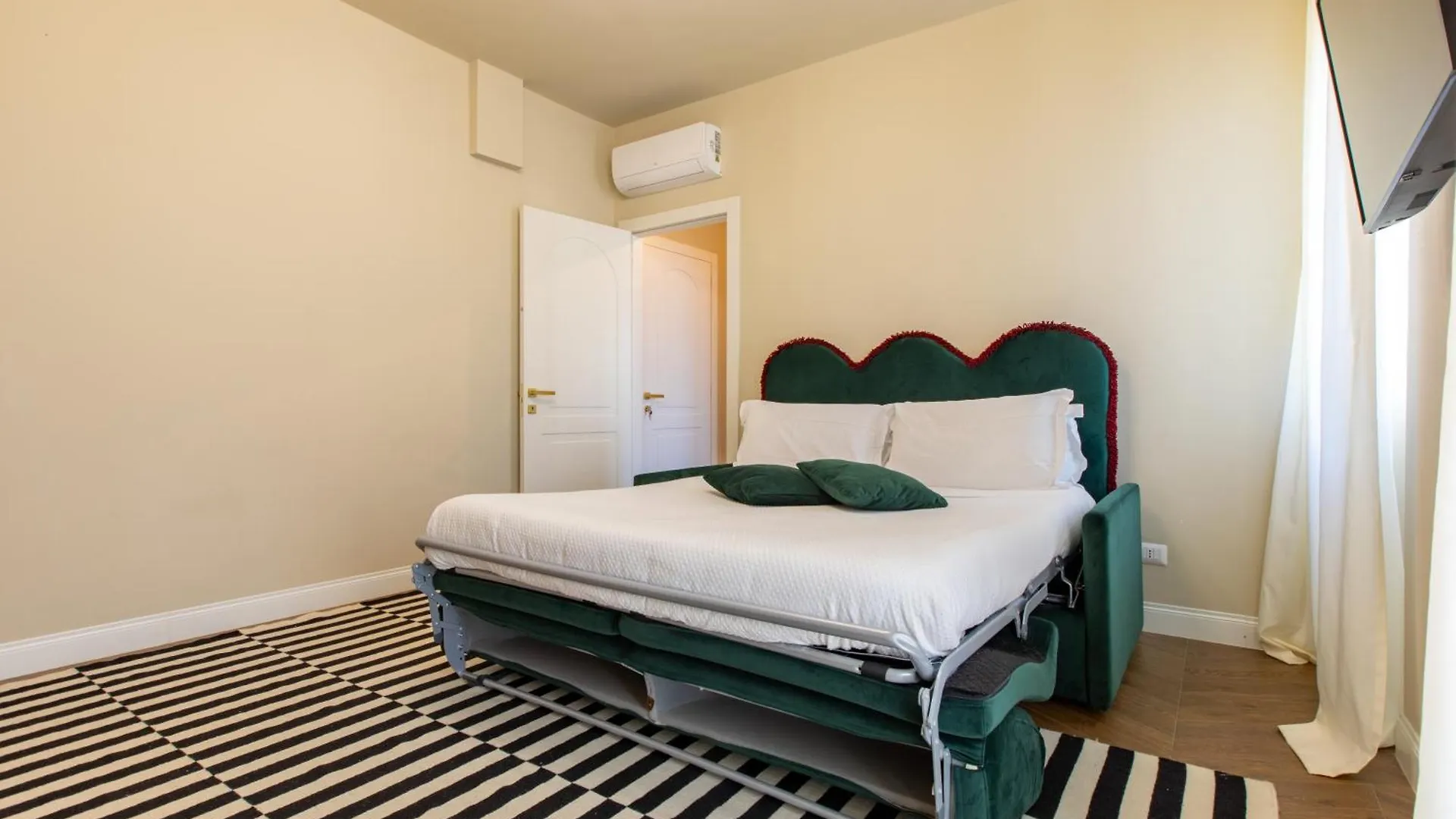 Guest house Daplace - Corso Sempione Suites Milan